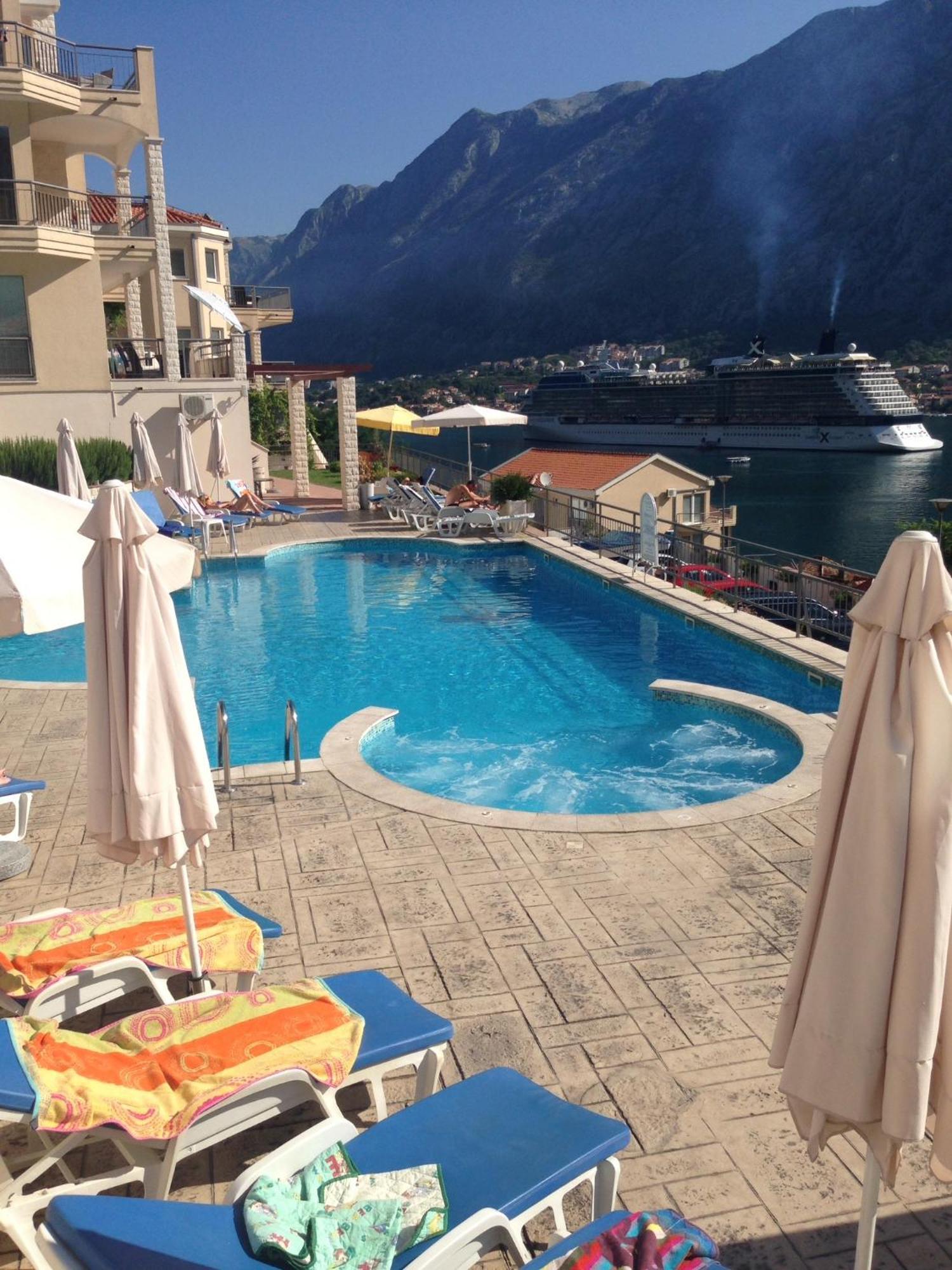 Apartment Fjord Waterfront Котор Экстерьер фото